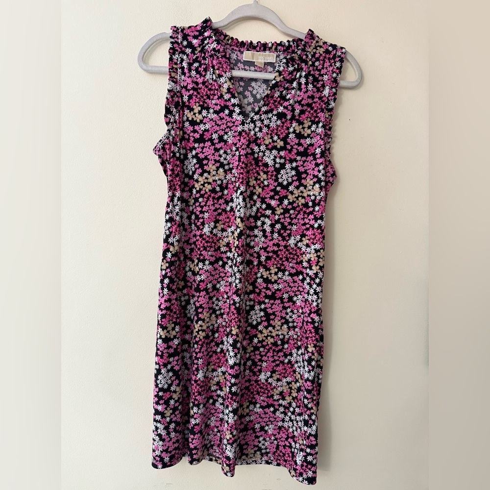 Michael Kors Floral Sleeveless Blouse, Ruffled V-Neck, Pink, White, Tan, size M